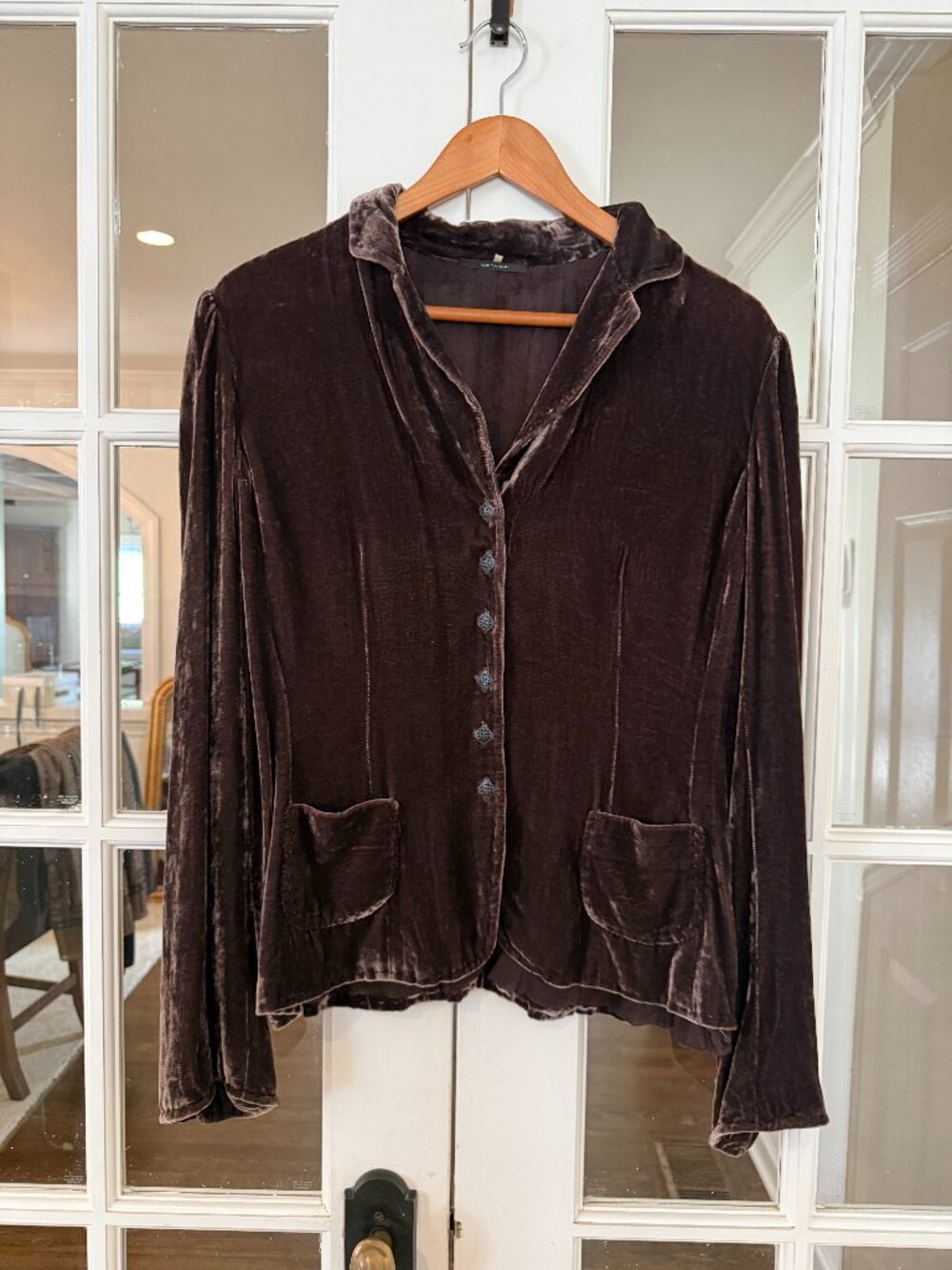 Tahari brown velvet blazer